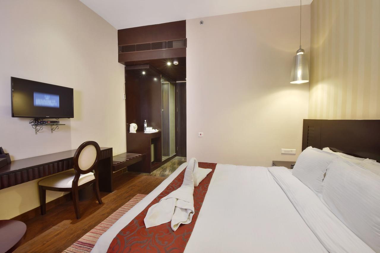 Five Elements Hotels Delhi- North Avenue Yeni Delhi Dış mekan fotoğraf